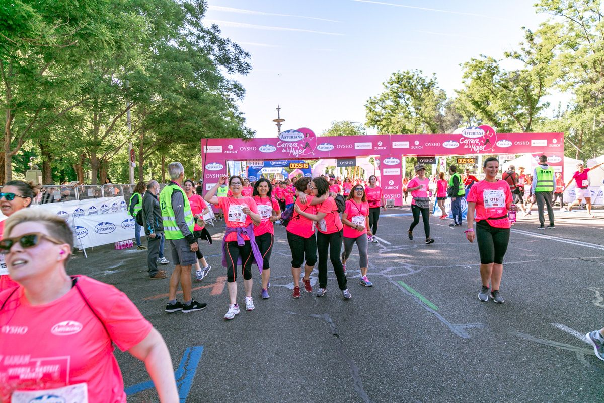 Carrera de la Mujer de Madrid - META, ARCO DERECHO (de 54:34 a 56:19)