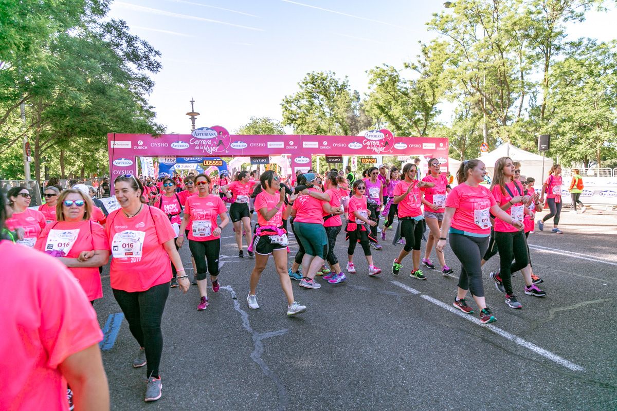 Carrera de la Mujer de Madrid - META, ARCO DERECHO (de 54:34 a 56:19)