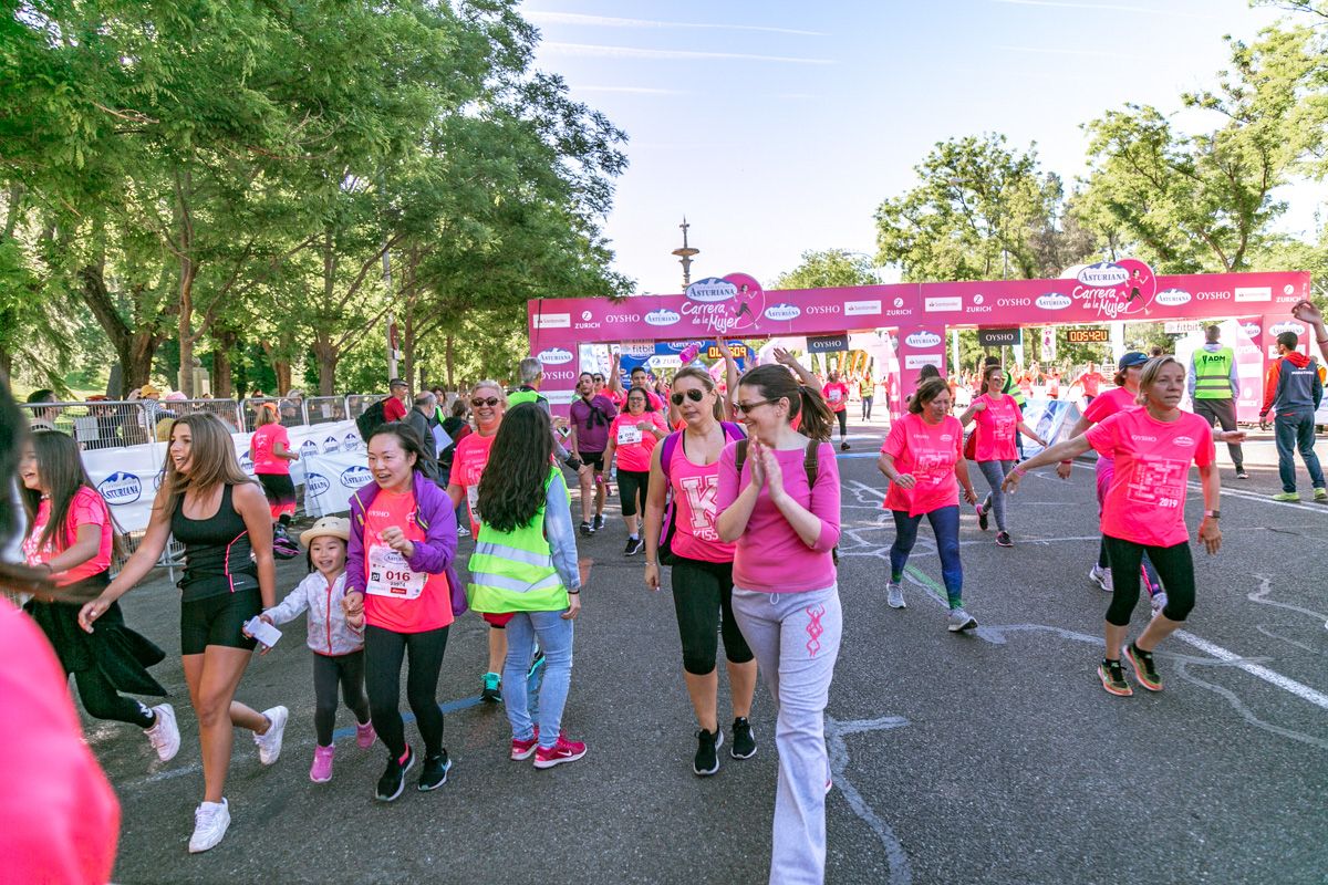 Carrera de la Mujer de Madrid - META, ARCO DERECHO (de 54:34 a 56:19)