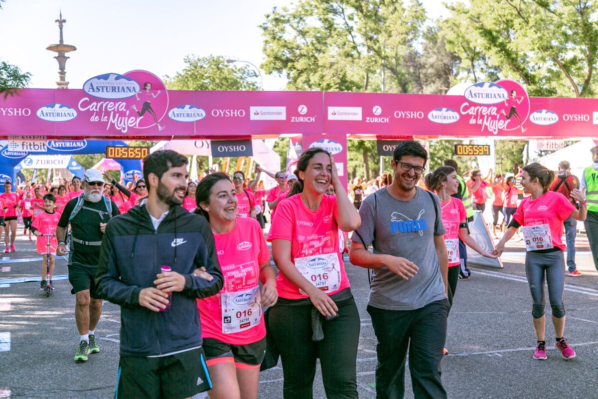 Carrera de la Mujer de Madrid - META, ARCO DERECHO (de 56:20 a 57:45)