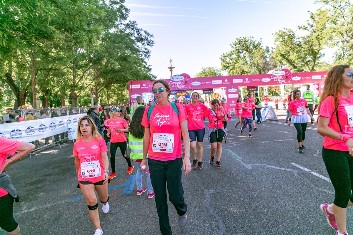 Carrera de la Mujer de Madrid - META, ARCO DERECHO (de 54:34 a 56:19)