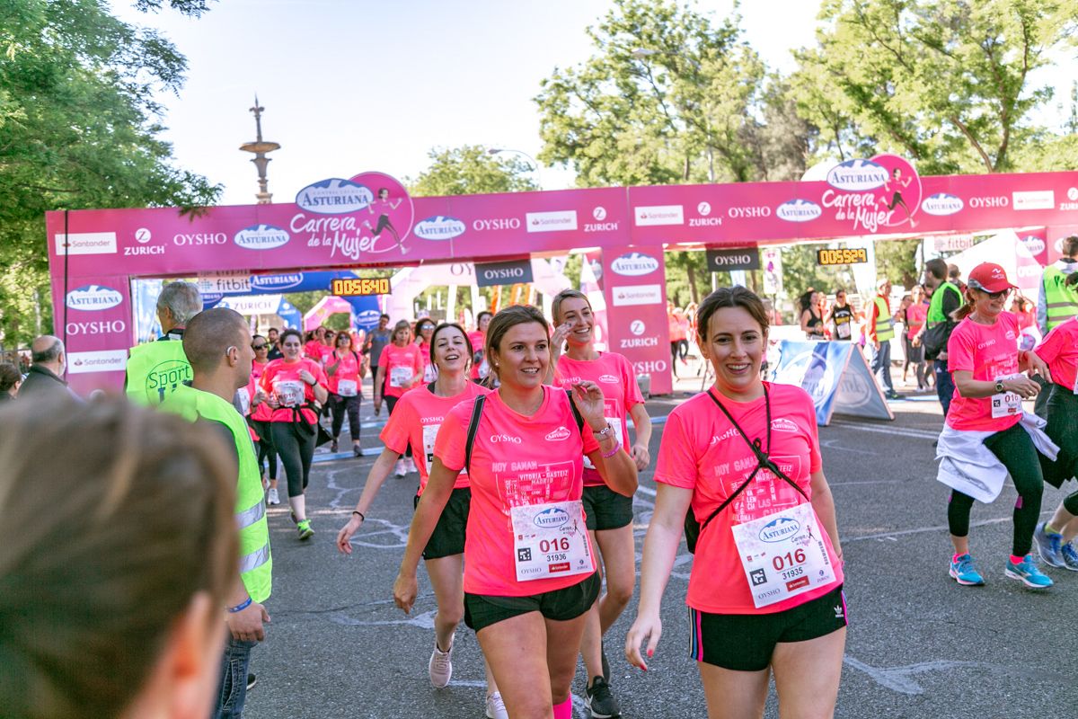 Carrera de la Mujer de Madrid - META, ARCO DERECHO (de 56:20 a 57:45)