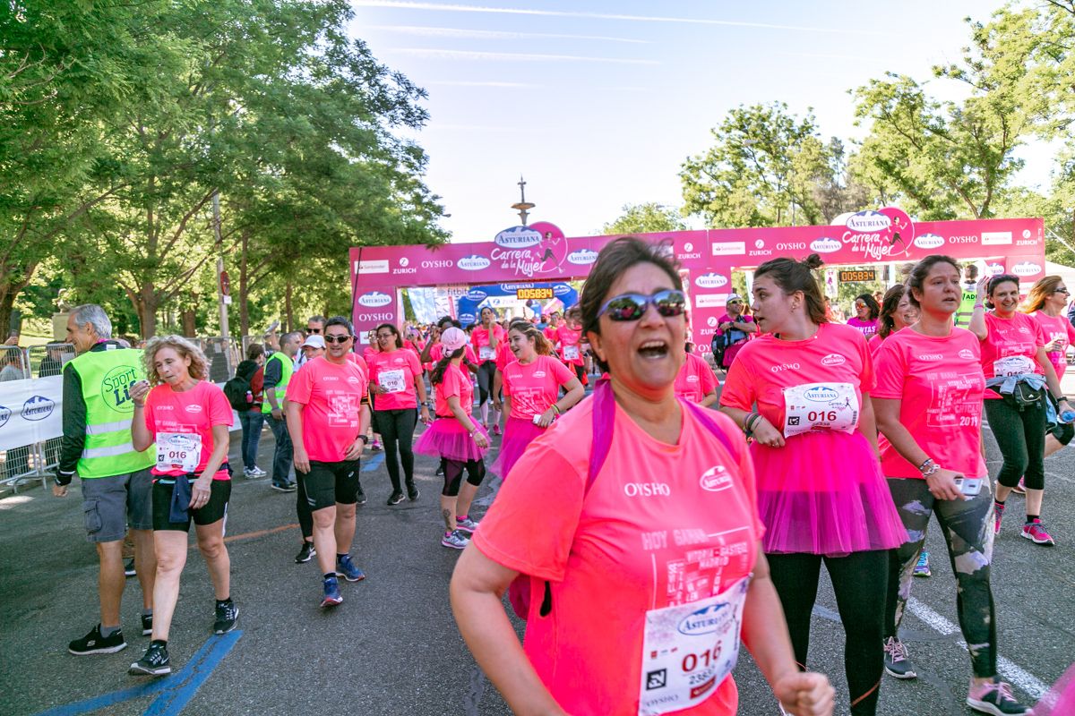Carrera de la Mujer de Madrid - META, ARCO DERECHO (de 57:47 a 58:59)
