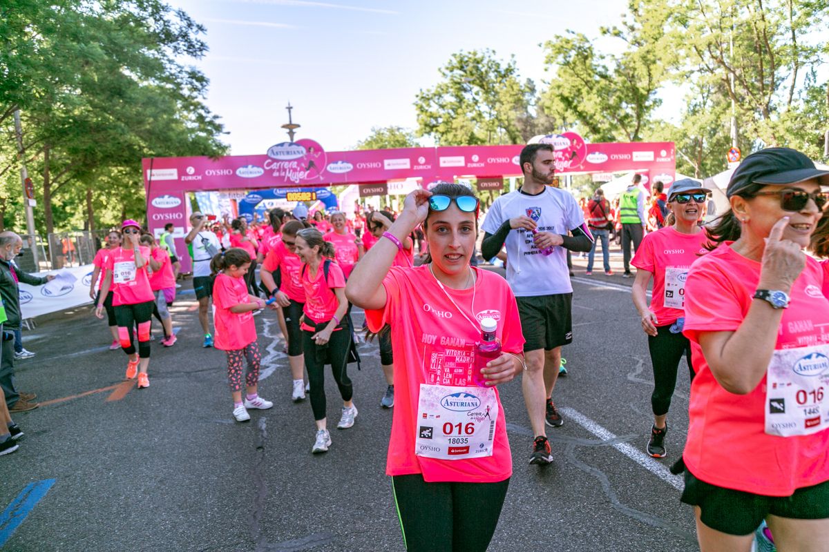 Carrera de la Mujer de Madrid - META, ARCO DERECHO (de 57:47 a 58:59)