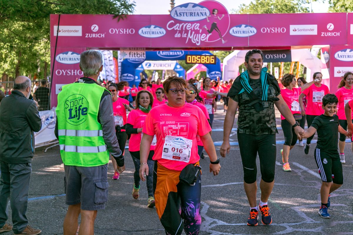 Carrera de la Mujer de Madrid - META, ARCO DERECHO (de 57:47 a 58:59)
