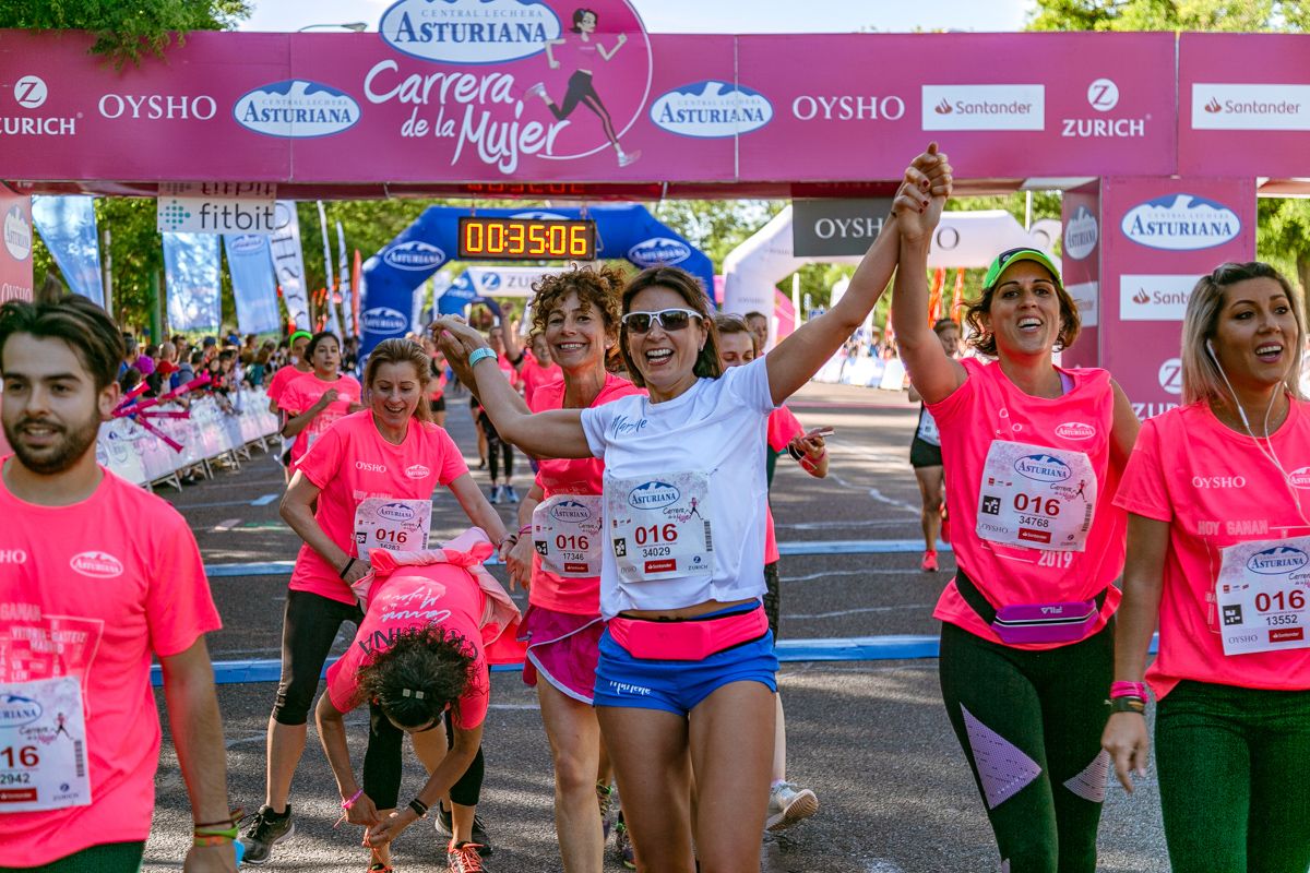 Carrera de la Mujer de Madrid - META, ARCO DERECHO (de 35:06 a 36:39). En la imagen, Cristina Mitre.