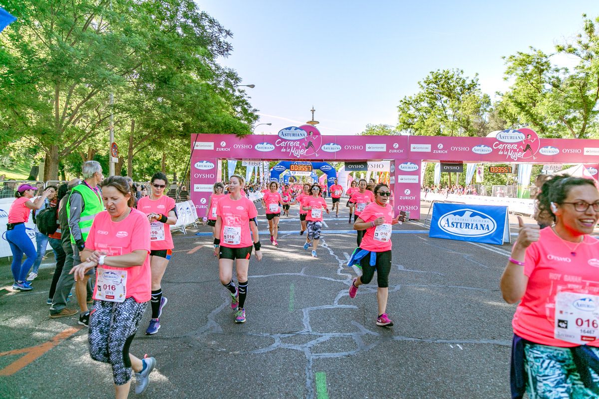 Carrera de la Mujer de Madrid - META, ARCO DERECHO (de 35:06 a 36:39)