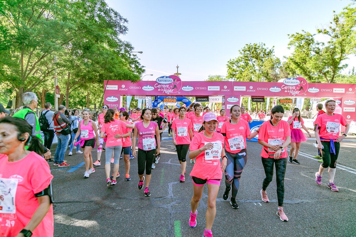 Carrera de la Mujer de Madrid - META, ARCO DERECHO (de 35:06 a 36:39)