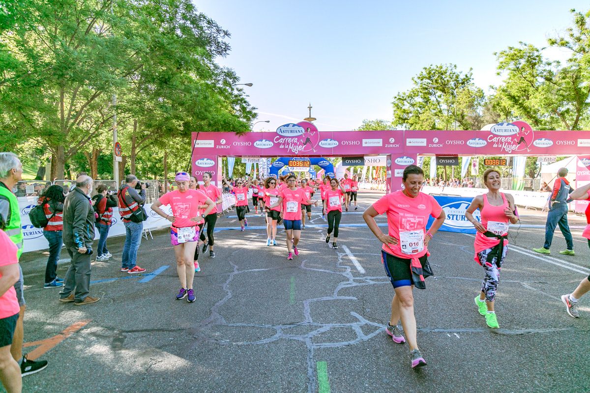 Carrera de la Mujer de Madrid - META, ARCO DERECHO (de 35:06 a 36:39)
