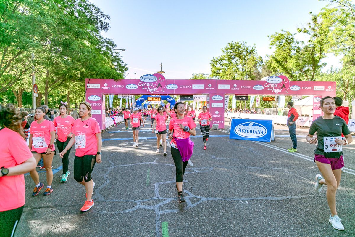 Carrera de la Mujer de Madrid - META, ARCO DERECHO (de 35:06 a 36:39)