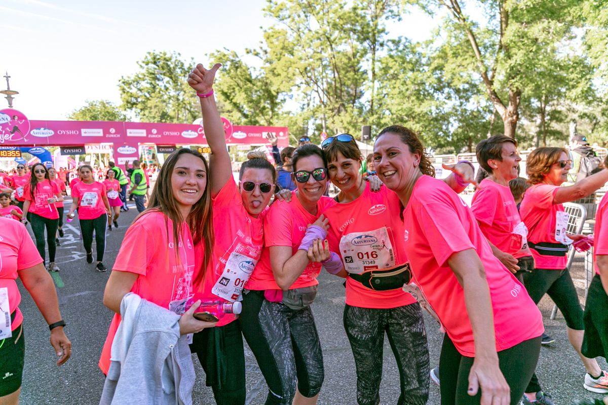Carrera de la Mujer de Madrid - META, ARCO DERECHO (de 1:02:40 a 1:04:11)