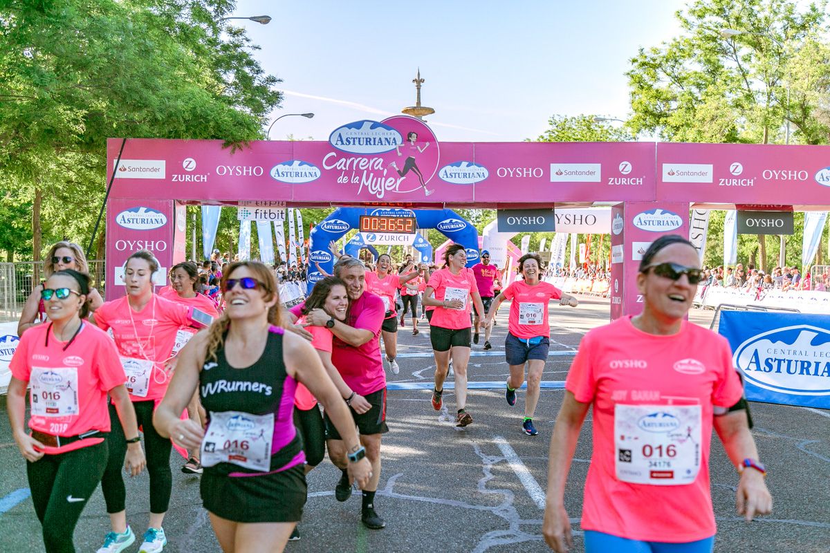 Carrera de la Mujer de Madrid - META, ARCO DERECHO (de 36:40 a 37:48)