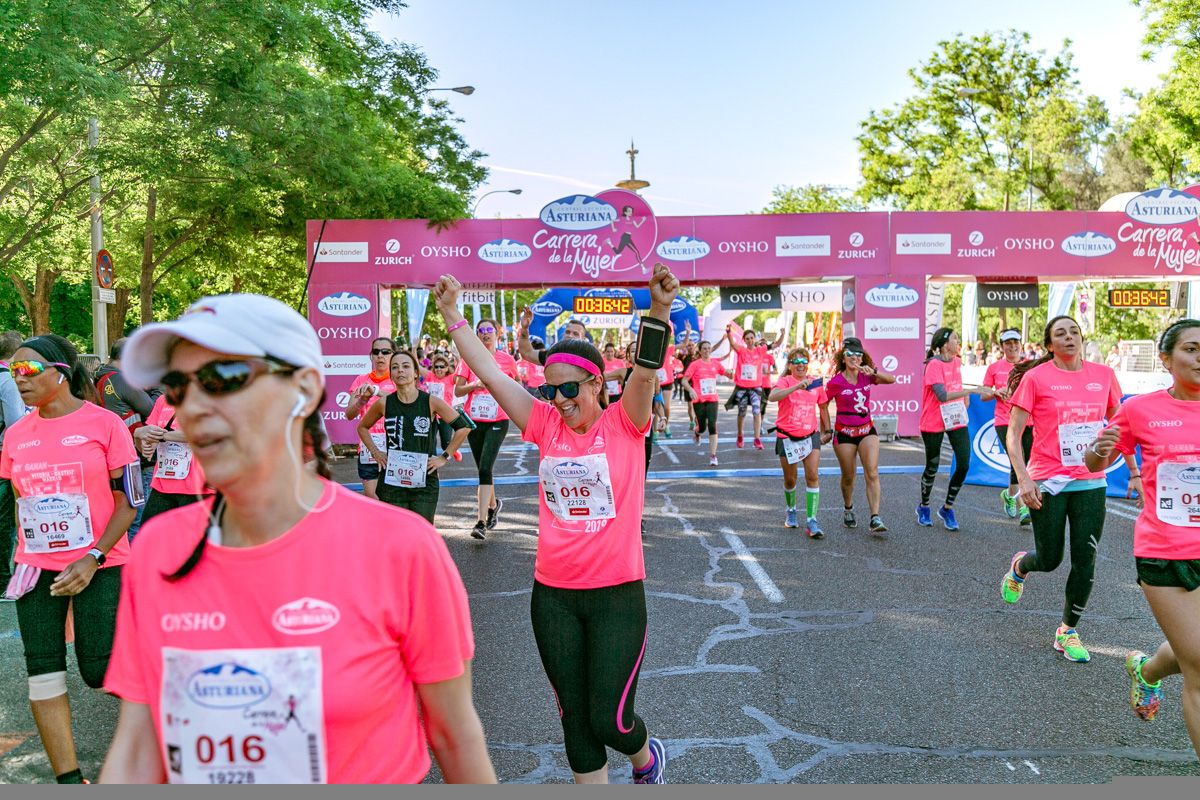 Carrera de la Mujer de Madrid - META, ARCO DERECHO (de 36:40 a 37:48)