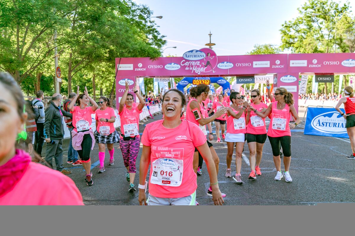 Carrera de la Mujer de Madrid - META, ARCO DERECHO (de 36:40 a 37:48)