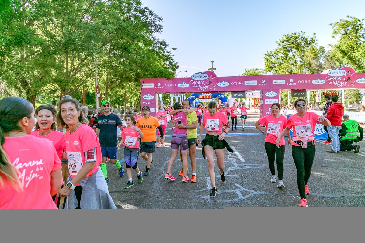 Carrera de la Mujer de Madrid - META, ARCO DERECHO (de 36:40 a 37:48)