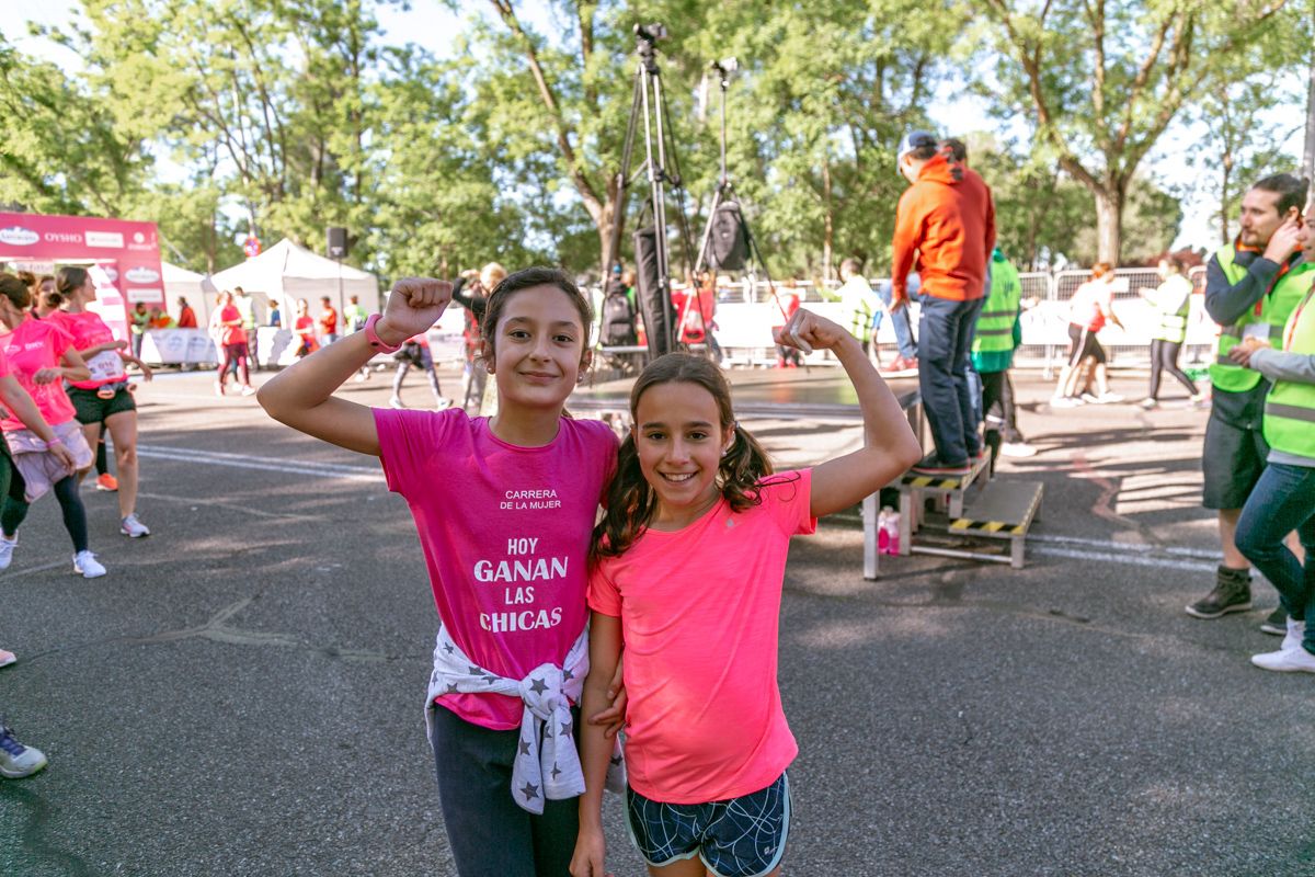 Carrera de la Mujer de Madrid - META, ARCO DERECHO (de 1:04:12 a 1:05:34)