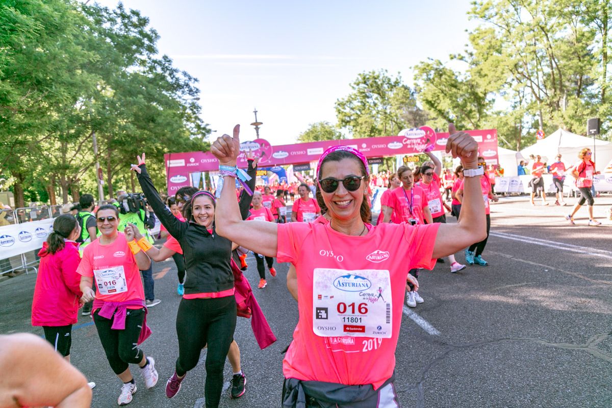 Carrera de la Mujer de Madrid - META, ARCO DERECHO (de 1:05:47 a 1:07:15)