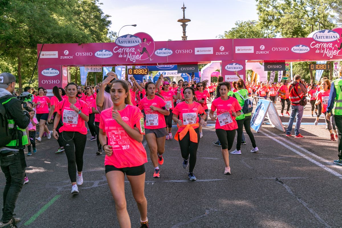 Carrera de la Mujer de Madrid - META, ARCO DERECHO (de 1:07:19 a 1:08:30)