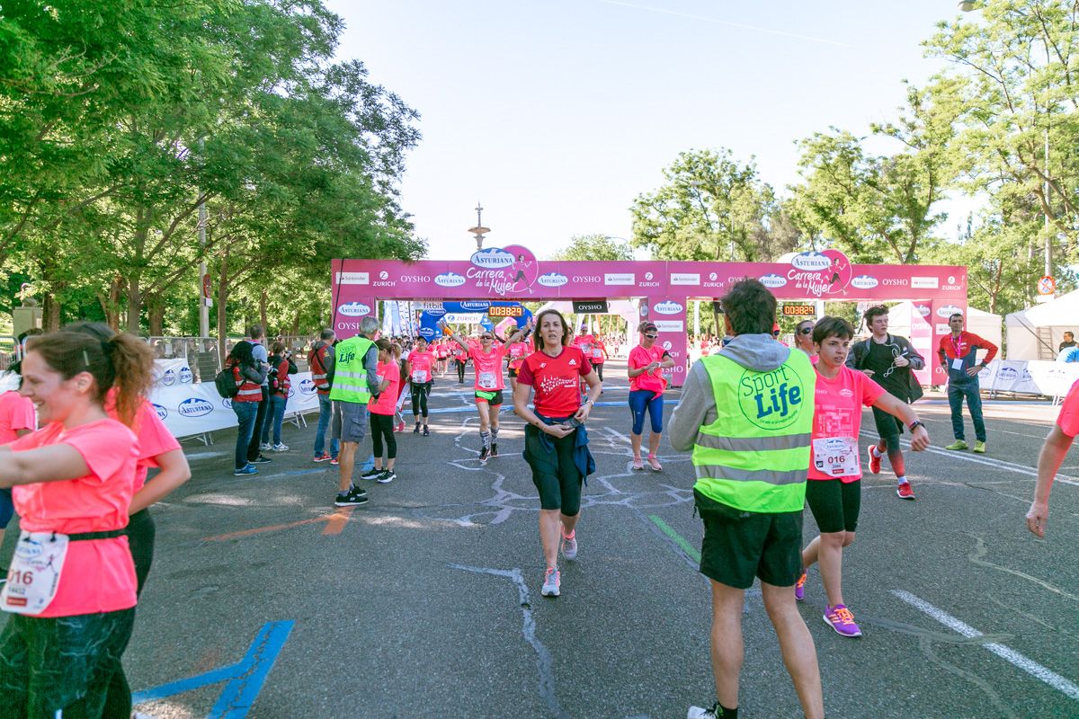 Carrera de la Mujer de Madrid - META, ARCO DERECHO (de 37:52 a 39:06)