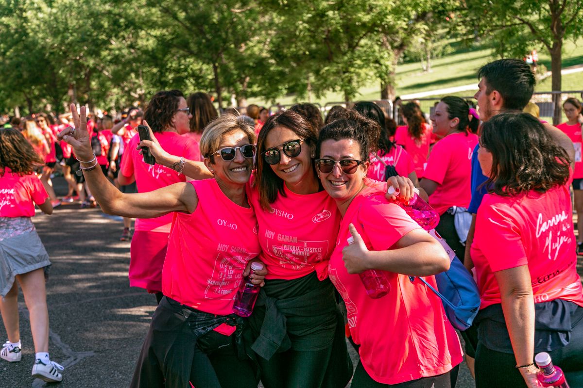 Carrera de la Mujer de Madrid - META, ARCO DERECHO (de 1:08:33 a 1:09:49)