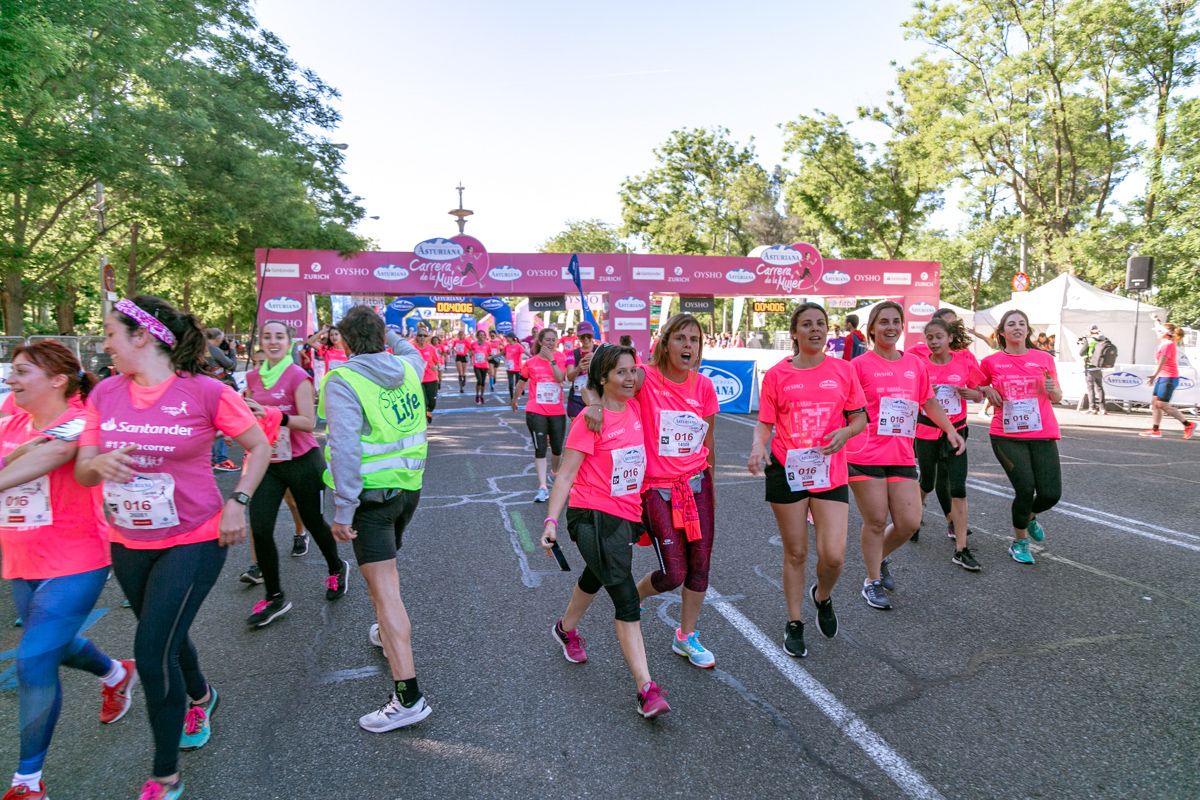 Carrera de la Mujer de Madrid - META, ARCO DERECHO (de 39:07 a 40:26)