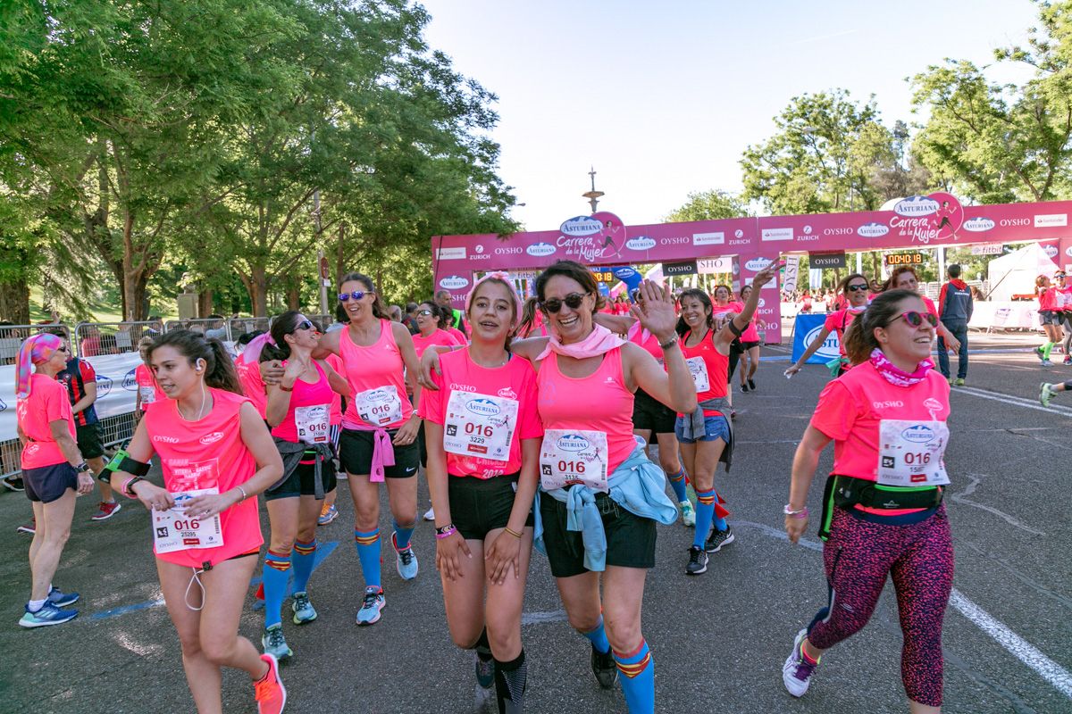 Carrera de la Mujer de Madrid - META, ARCO DERECHO (de 39:07 a 40:26)