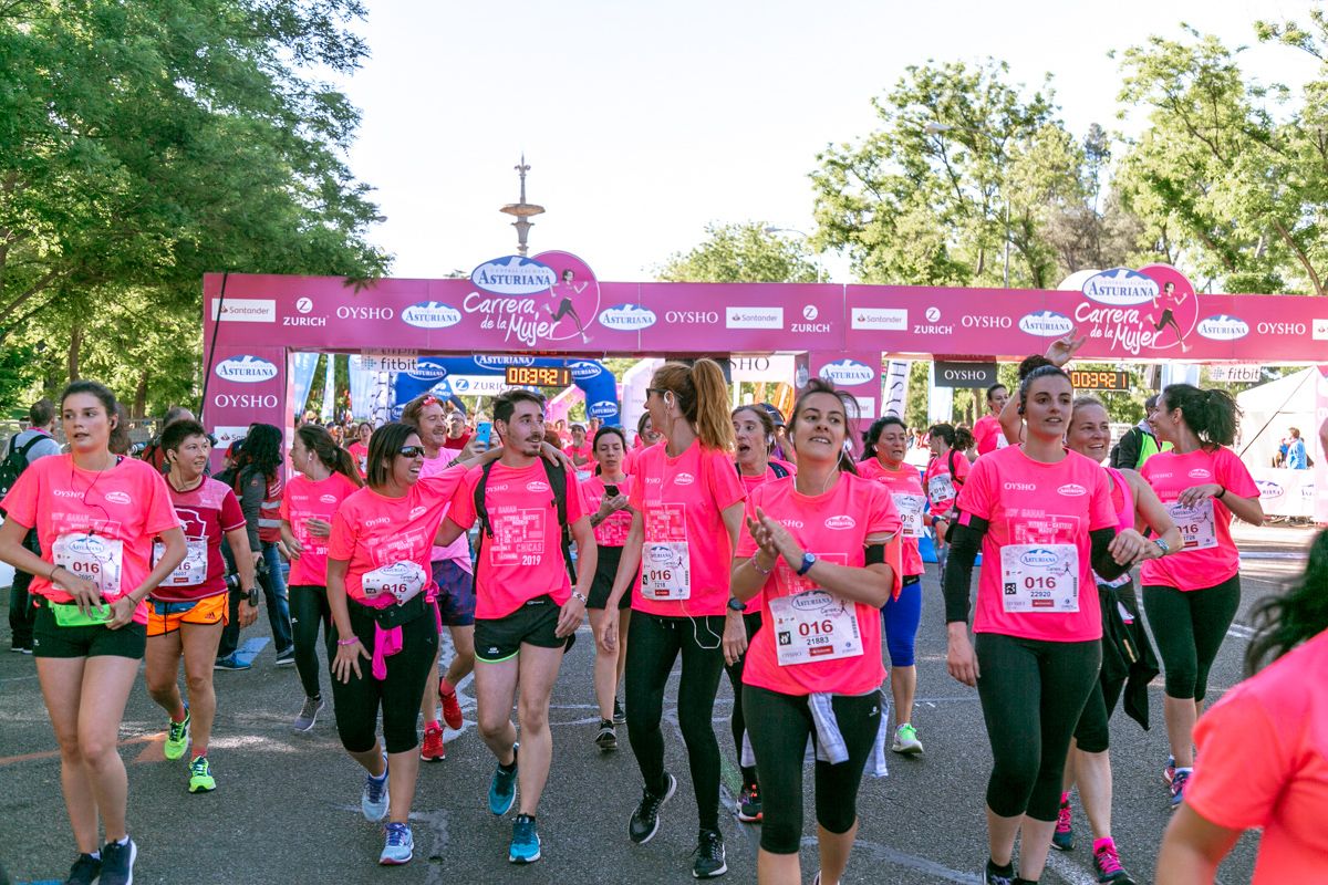 Carrera de la Mujer de Madrid - META, ARCO DERECHO (de 39:07 a 40:26)