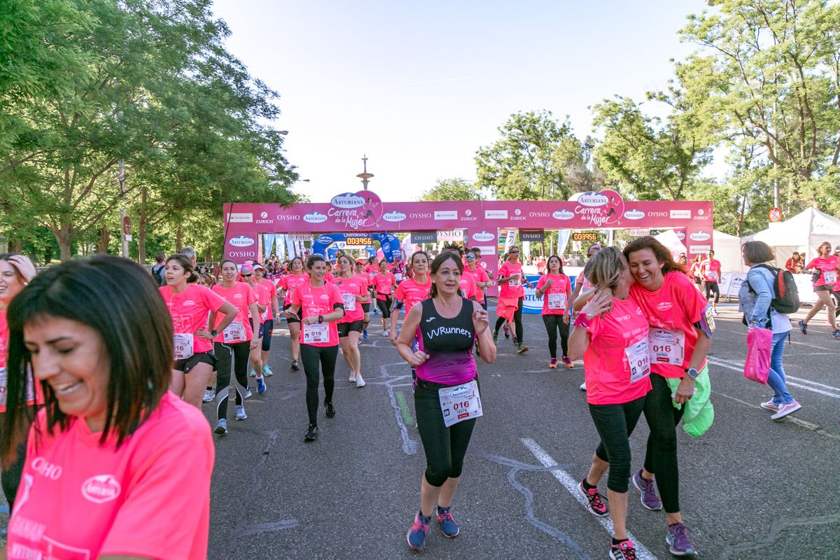 Carrera de la Mujer de Madrid - META, ARCO DERECHO (de 39:07 a 40:26)
