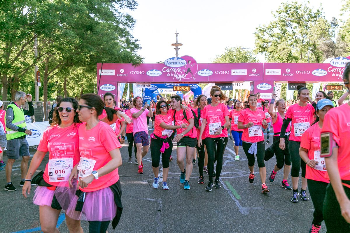 Carrera de la Mujer de Madrid - META, ARCO DERECHO (de 39:07 a 40:26)