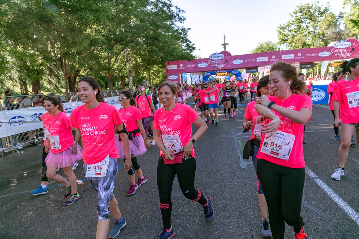 Carrera de la Mujer de Madrid - META, ARCO DERECHO (de 39:07 a 40:26)