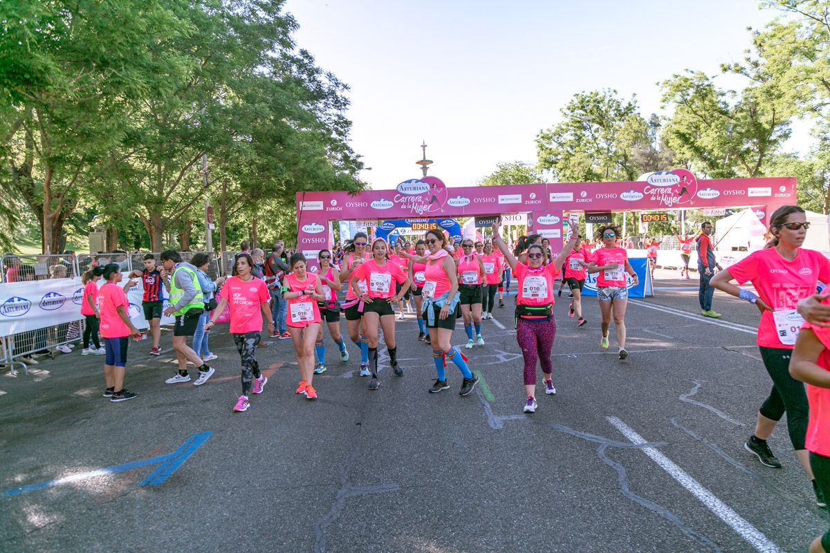 Carrera de la Mujer de Madrid - META, ARCO DERECHO (de 39:07 a 40:26)
