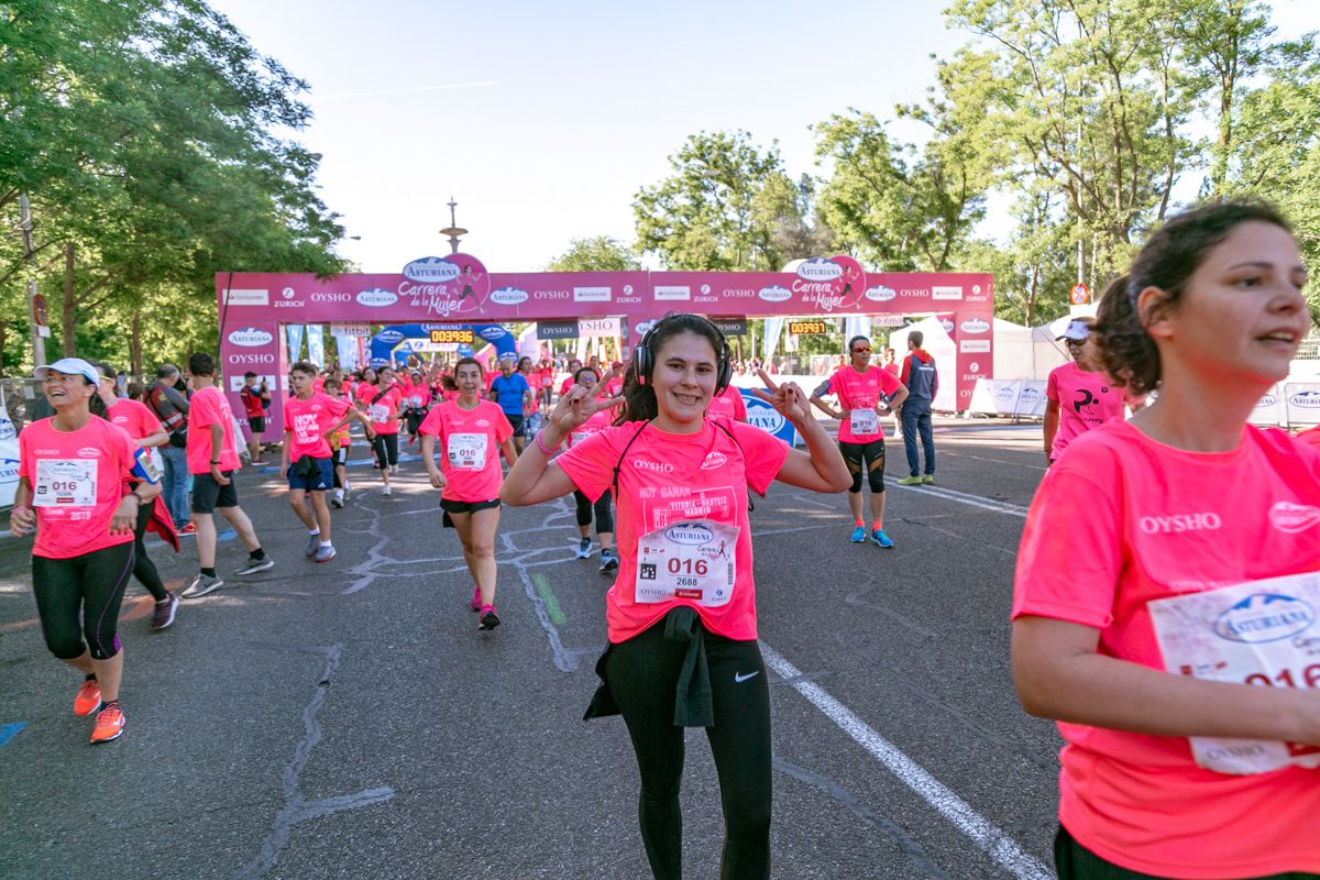 Carrera de la Mujer de Madrid - META, ARCO DERECHO (de 39:07 a 40:26)