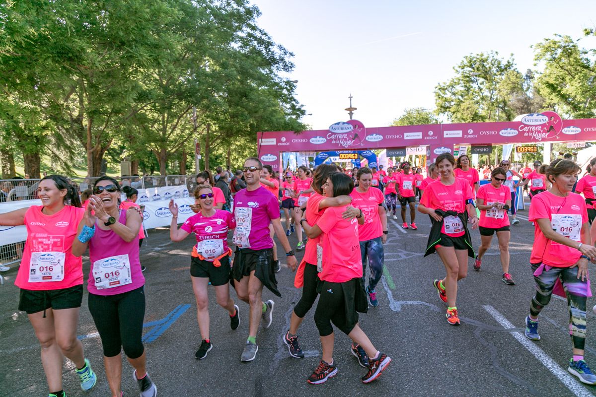 Carrera de la Mujer de Madrid - META, ARCO DERECHO (de 39:07 a 40:26)