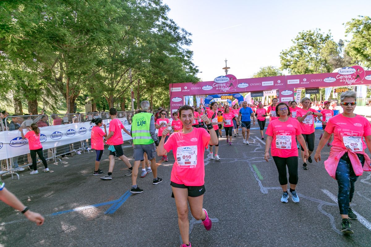 Carrera de la Mujer de Madrid - META, ARCO DERECHO (de 39:07 a 40:26)