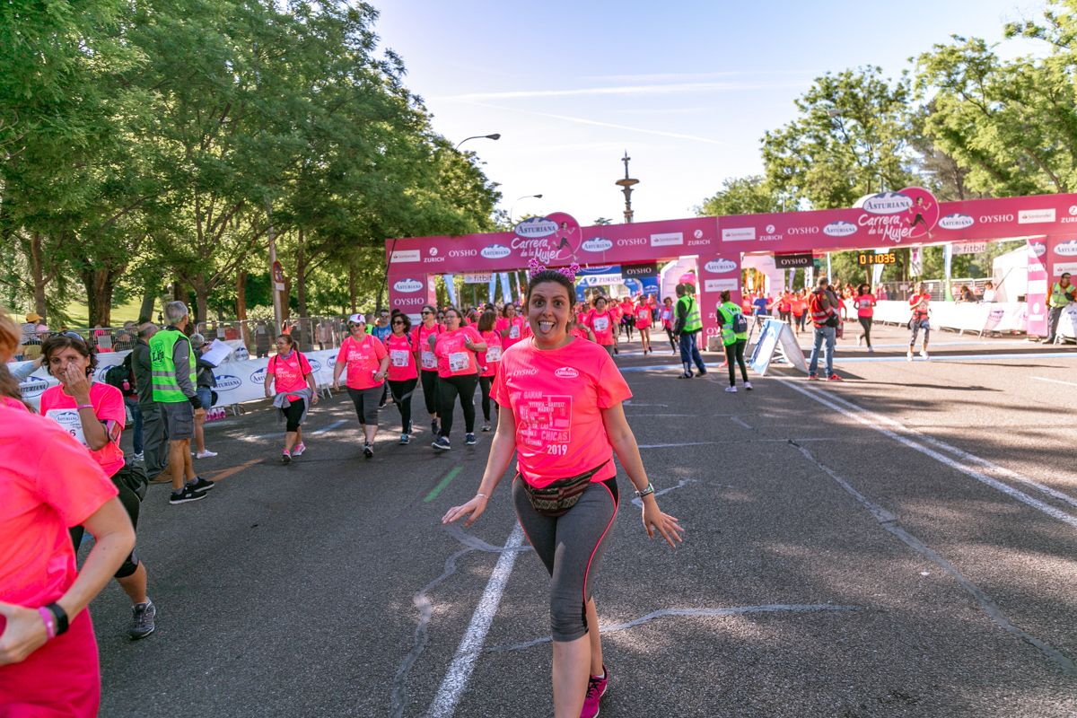 Carrera de la Mujer de Madrid - META, ARCO DERECHO (de 1:09:50 a 1:10:49)