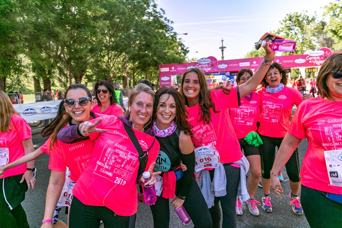 Carrera de la Mujer de Madrid - META, ARCO DERECHO (de 1:10:50 a 1:12:12)
