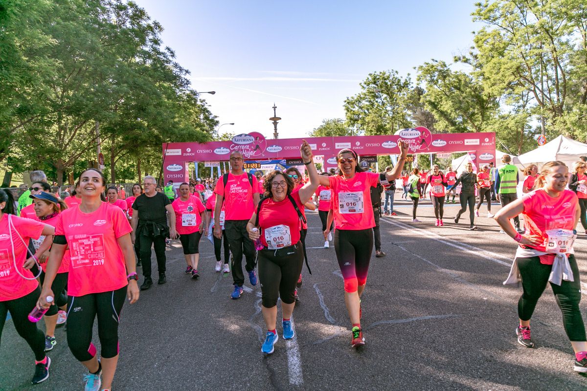 Carrera de la Mujer de Madrid - META, ARCO DERECHO (de 1:12:13 a 1:13:15)
