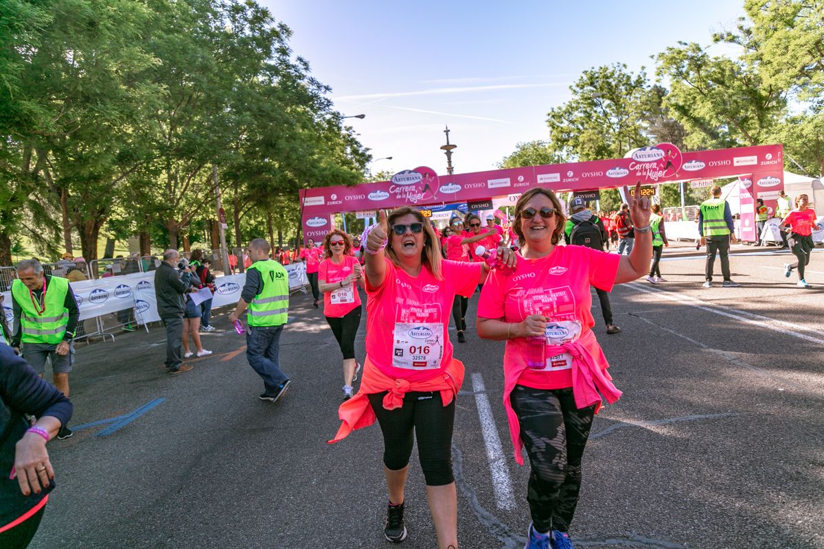 Carrera de la Mujer de Madrid - META, ARCO DERECHO (de 1:12:13 a 1:13:15)