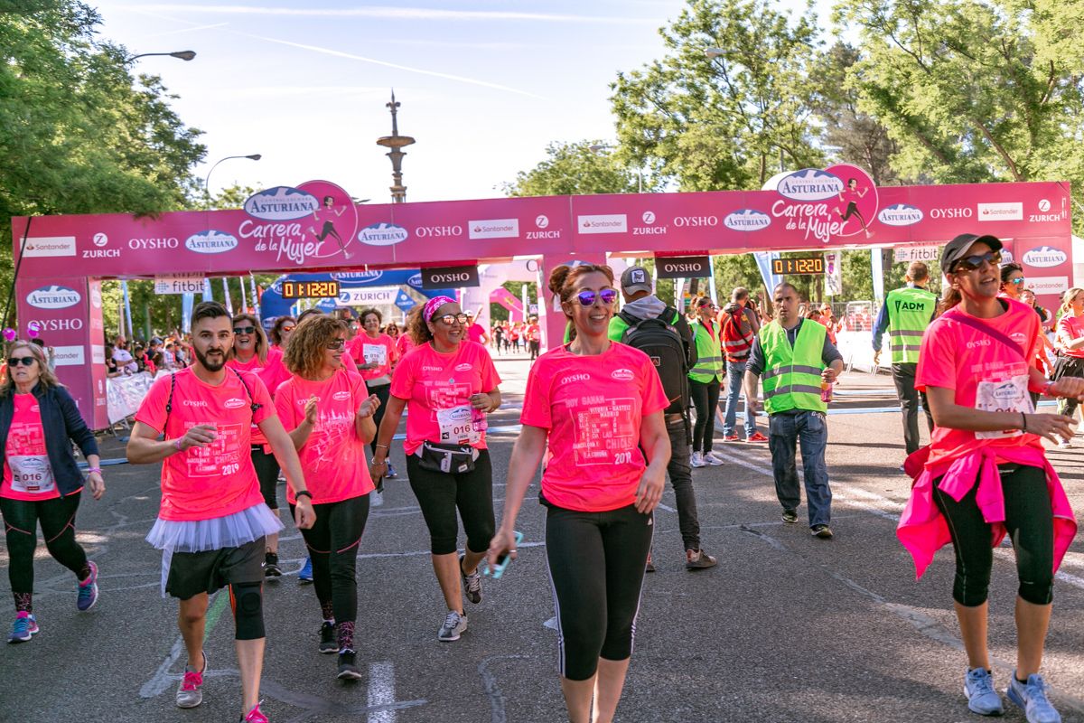 Carrera de la Mujer de Madrid - META, ARCO DERECHO (de 1:12:13 a 1:13:15)