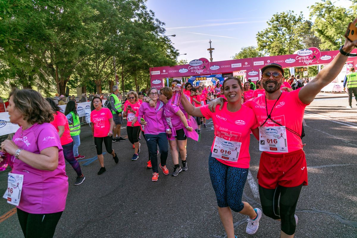 Carrera de la Mujer de Madrid - META, ARCO DERECHO (de 1:12:13 a 1:13:15)