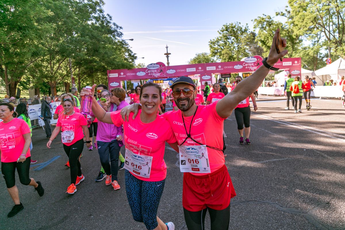 Carrera de la Mujer de Madrid - META, ARCO DERECHO (de 1:12:13 a 1:13:15)