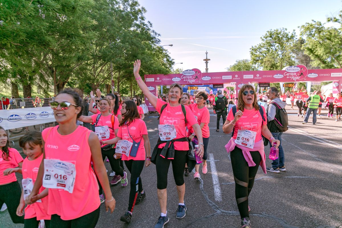 Carrera de la Mujer de Madrid - META, ARCO DERECHO (de 1:13:18 a 1:14:30)