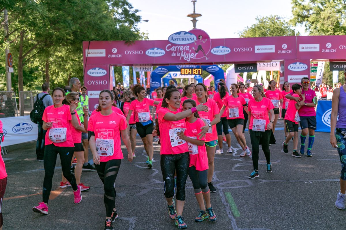 Carrera de la Mujer de Madrid - META, ARCO DERECHO (de 40:28 a 41:35)