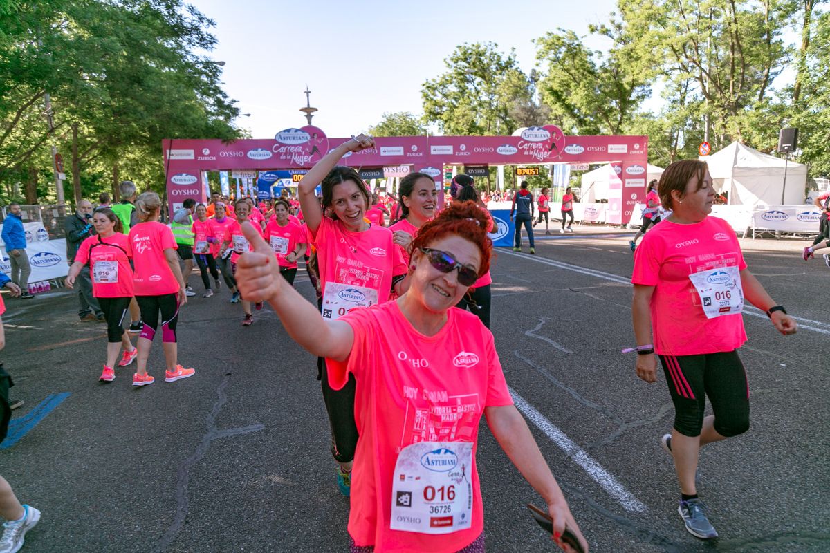 Carrera de la Mujer de Madrid - META, ARCO DERECHO (de 40:28 a 41:35)