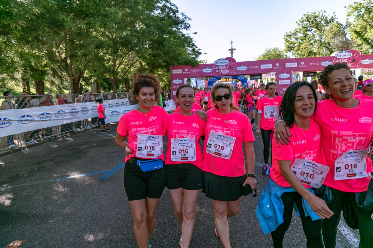 Carrera de la Mujer de Madrid - META, ARCO DERECHO (de 40:28 a 41:35)