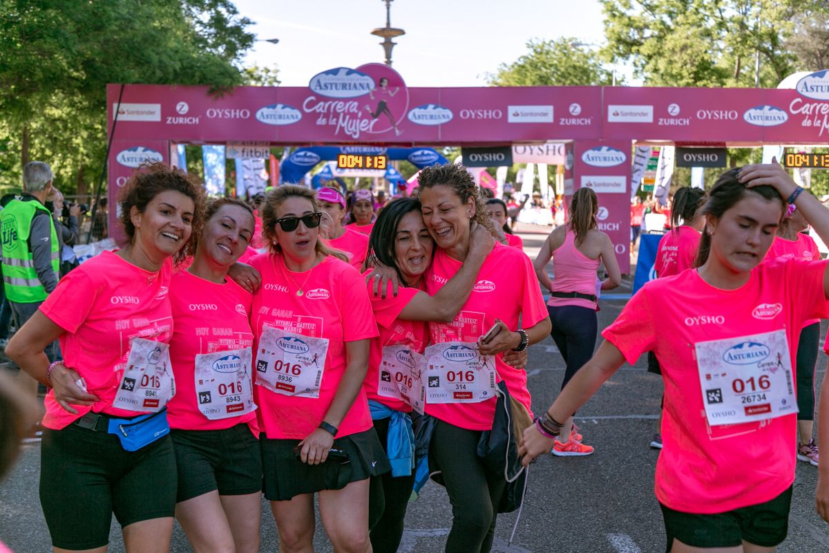 Carrera de la Mujer de Madrid - META, ARCO DERECHO (de 40:28 a 41:35)