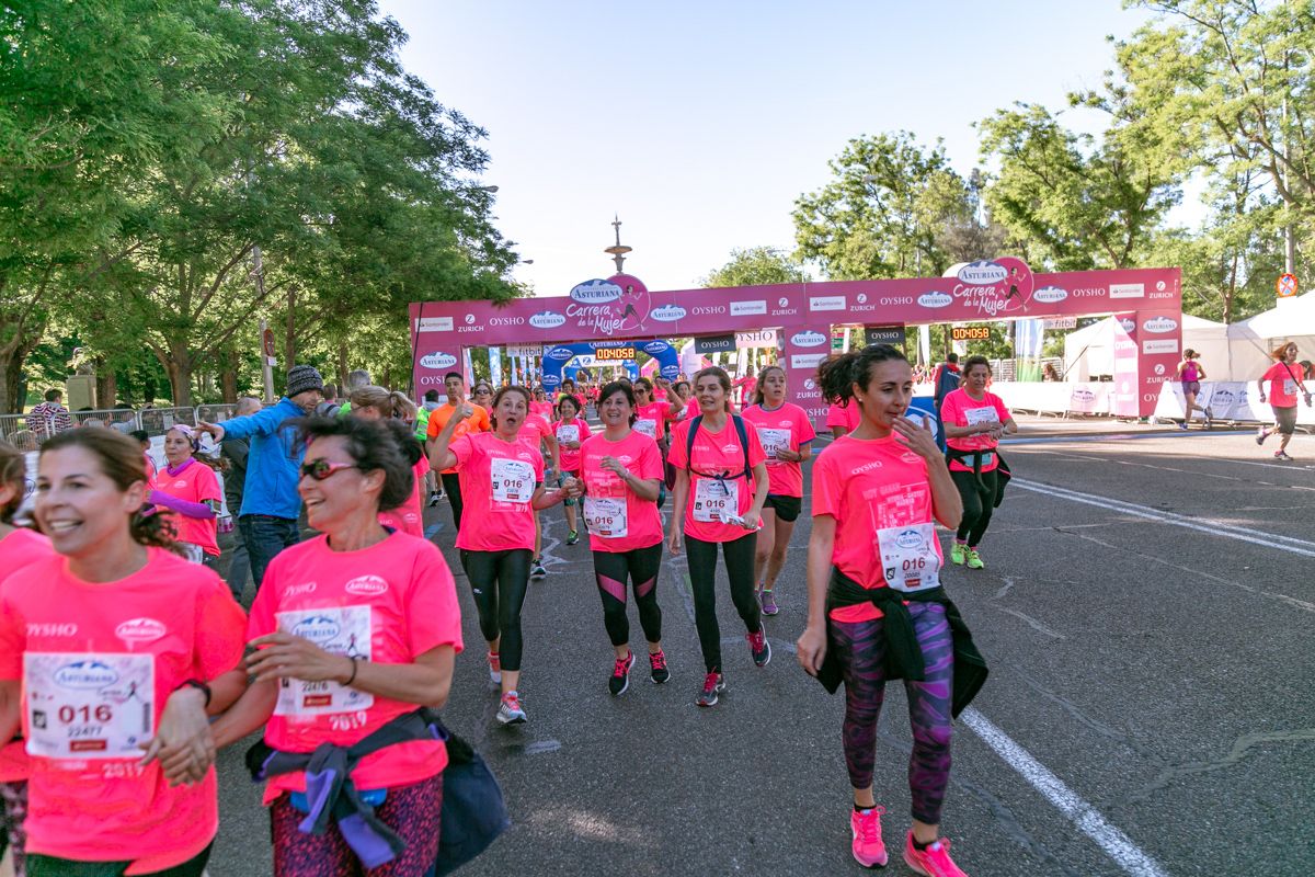 Carrera de la Mujer de Madrid - META, ARCO DERECHO (de 40:28 a 41:35)