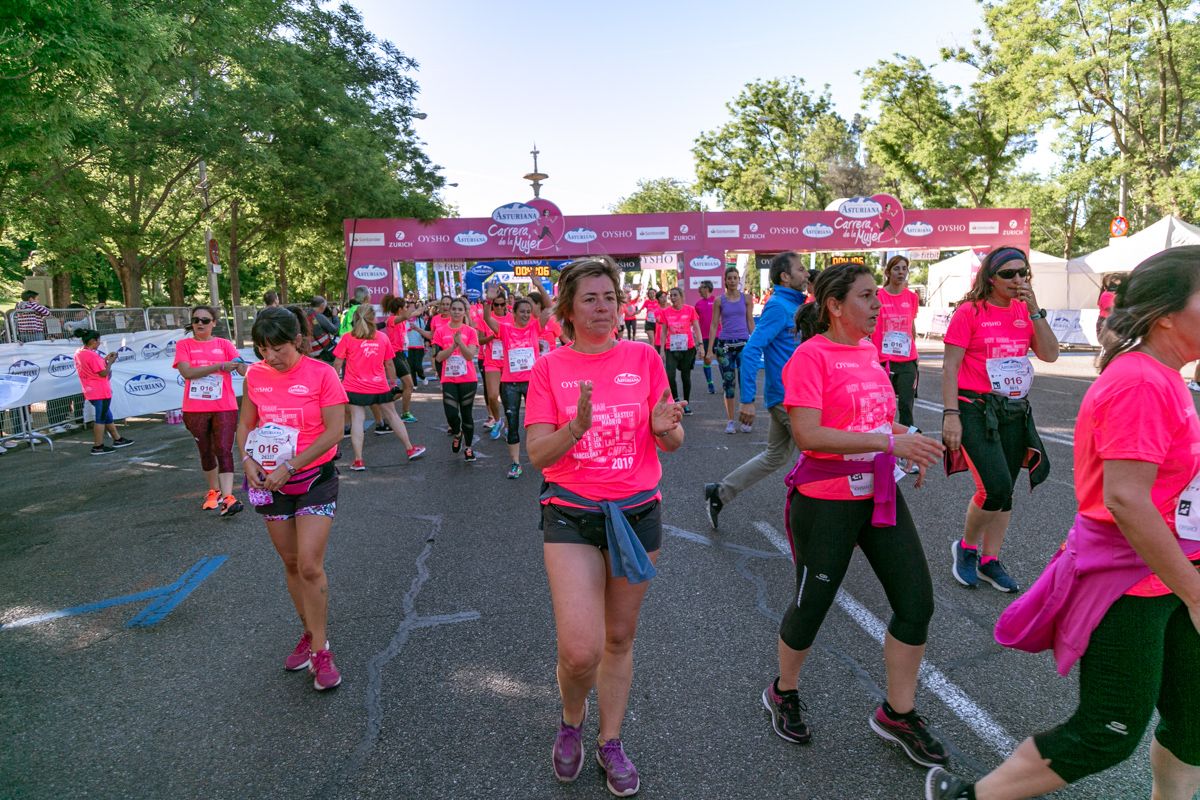 Carrera de la Mujer de Madrid - META, ARCO DERECHO (de 40:28 a 41:35)