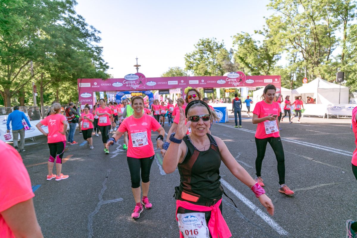 Carrera de la Mujer de Madrid - META, ARCO DERECHO (de 40:28 a 41:35)