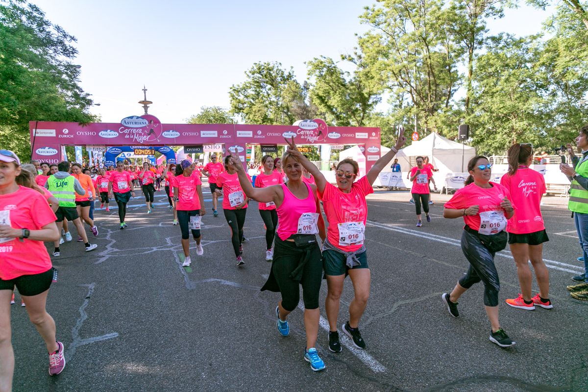 Carrera de la Mujer de Madrid - META, ARCO DERECHO (de 40:28 a 41:35)